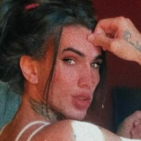 shemale outdoor onlyfans art naked pic