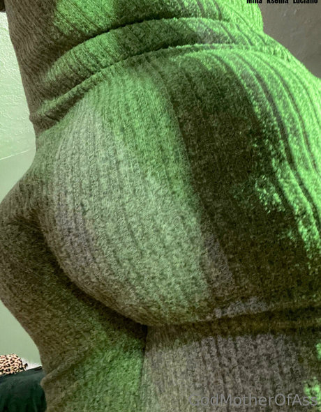 godmotherofassfree best model picture