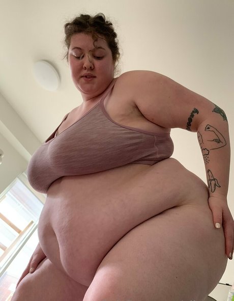 aliceeats hd pornstar pics