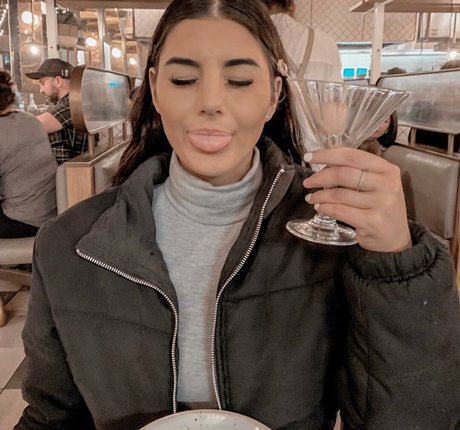 Jesy Lee sexy model gallery