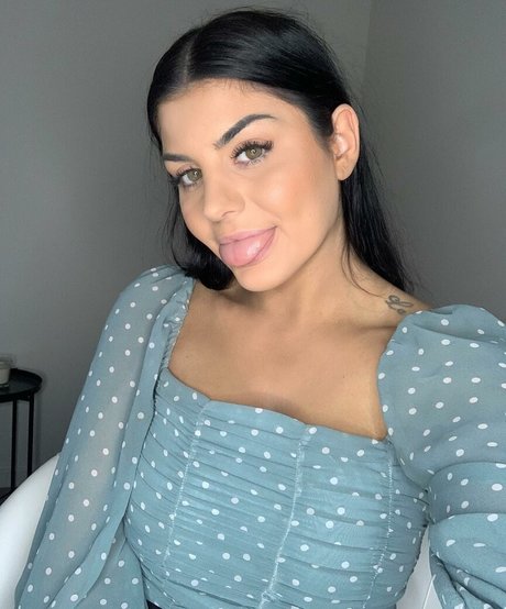 Jesy Lee Photo Gallery