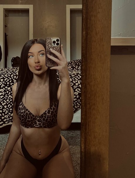 baileybabbyy model nudes image