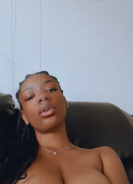 Skulltapz model beautiful img