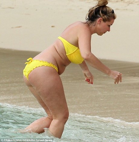 Claire Sweeney pretty actress images