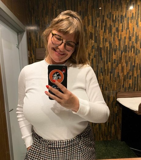 Veronika Ivanova xxx model img