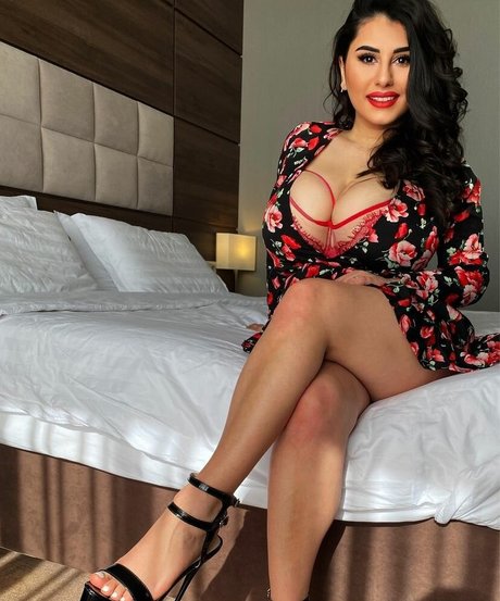 busty solo onlyfans free nude photo