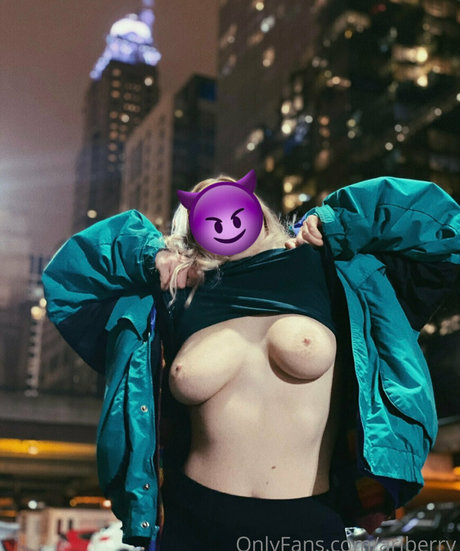 ariberry pornstar hd photo