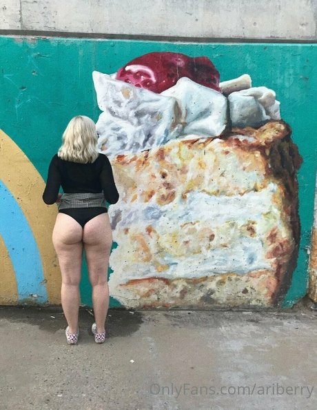 ariberry model gallery