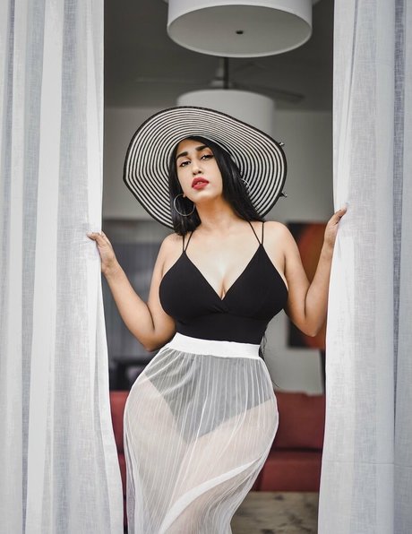 scarlettmrose pornstar sex pics