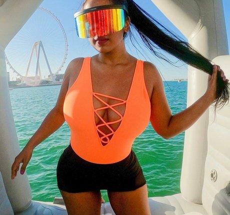 scarlettmrose nudes actress image