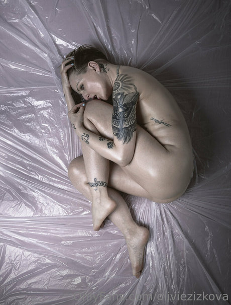 oliviezizkova xxx star pics