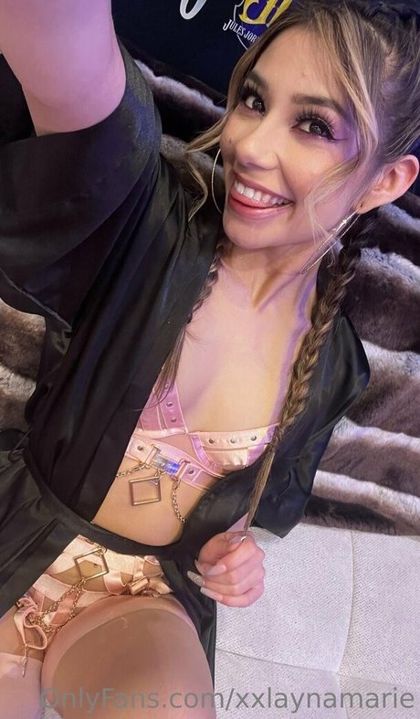 xxlaynamarie sex model images