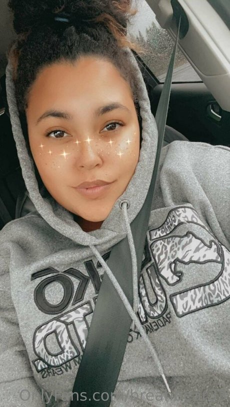 breahbear33 star pornographic photo