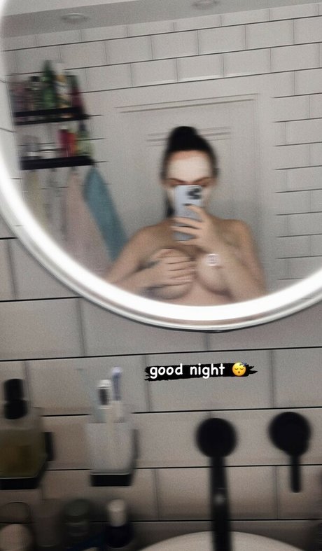 Sindicsgo pornstar adult photos