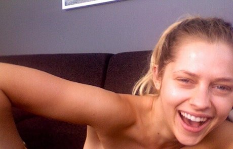 Teresa Palmer xxx actress images