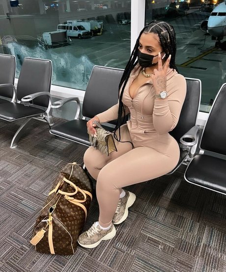 Princess A1naniee nude actress photos