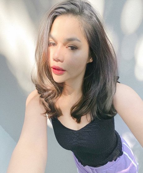 huge natural tits onlyfans free nude image