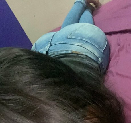 keylalust model art galleries