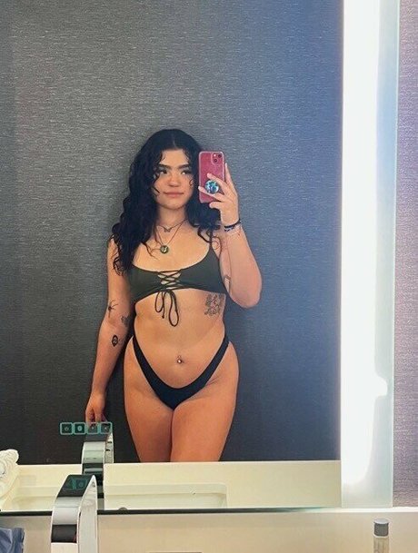 savethesharkss model erotic image