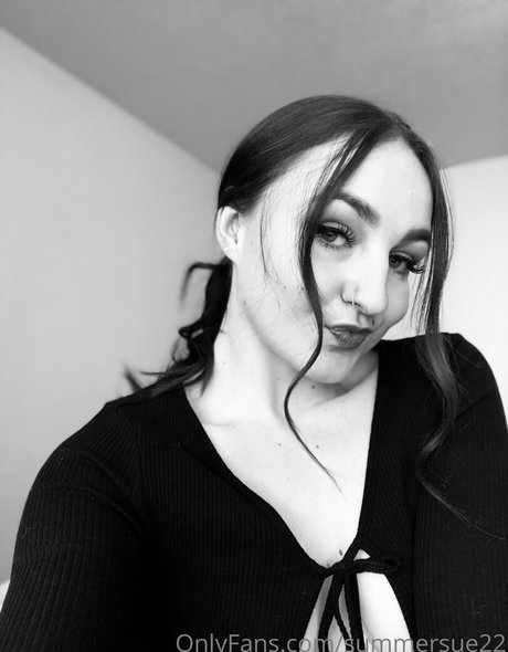 summersue22 model nudes img
