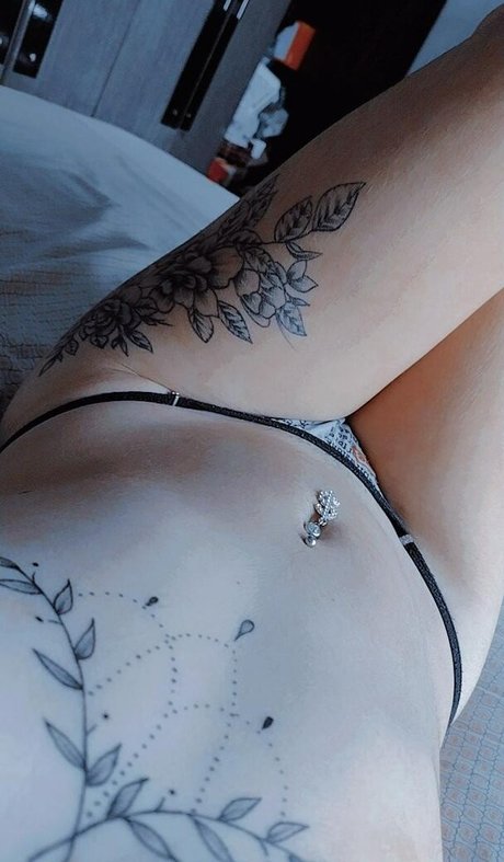 sex girls onlyfans art naked photos