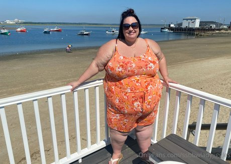 horny nurse onlyfans top gallery