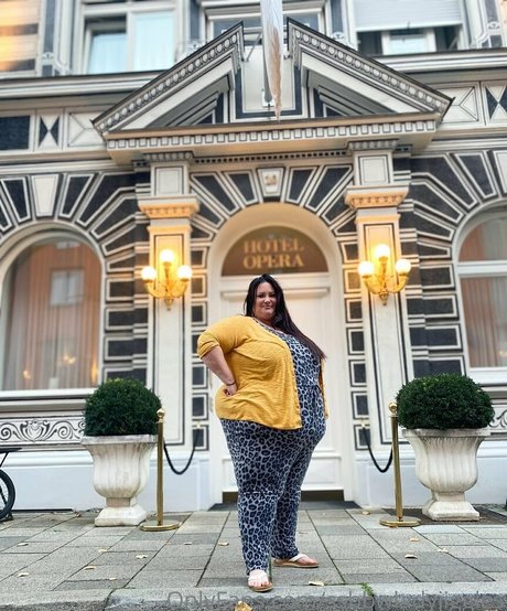 british blonde onlyfans beautiful nude picture