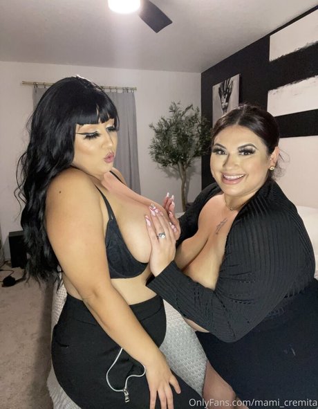 mami cremita model exclusive photo