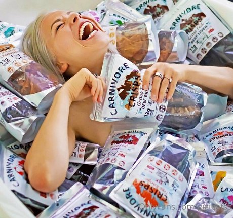 gigieatss model sex galleries