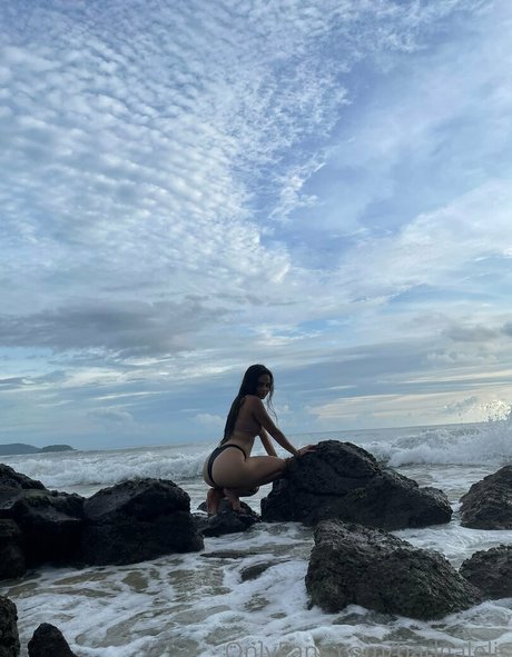 richelis model high quality image