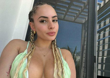 Bettycaridad pretty actress gallery