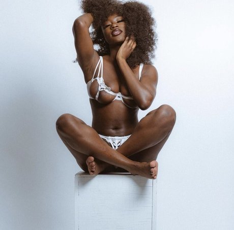 Yanjusofine top actress gallery