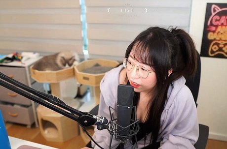 squat onlyfans hot images