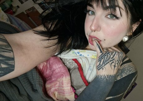 sweetpieiside nudes star galleries