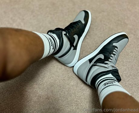 jordanhead nude model img