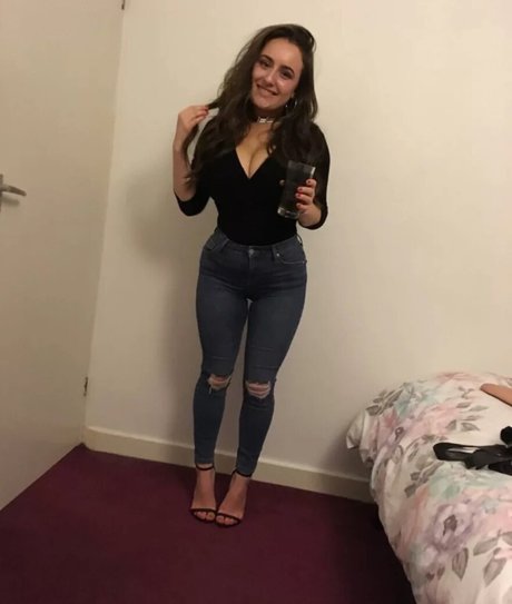 Tiffany Harrison star top img