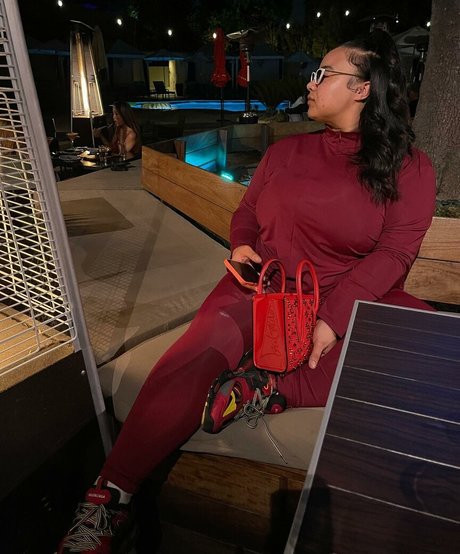 licking pussy onlyfans pretty pic