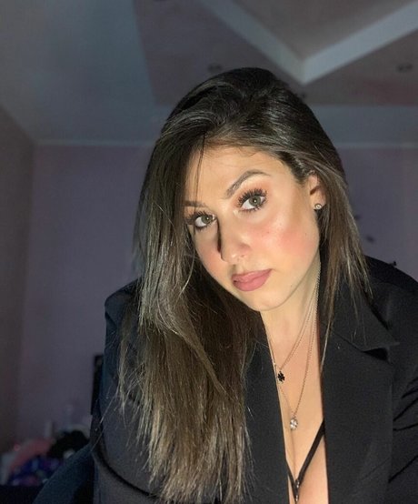 Jolanda Tummolillo Photo Gallery