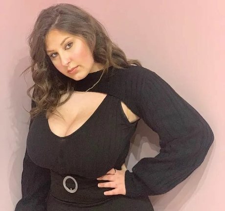 Jolanda Tummolillo nude model galleries