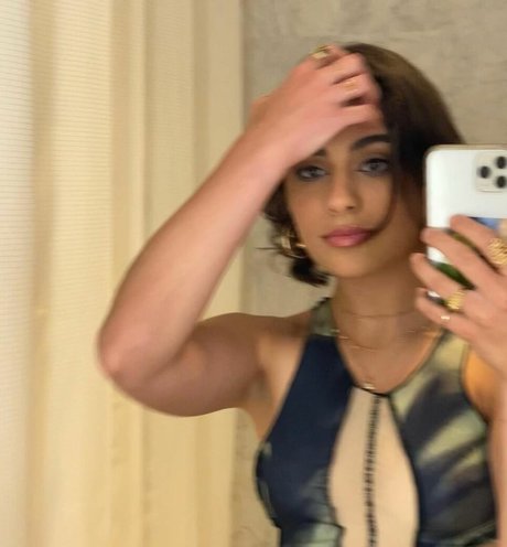 Yasmeen Fletcher model naked photo