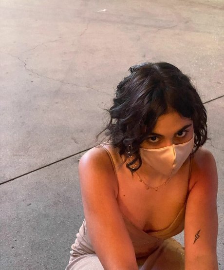 Yasmeen Fletcher hd star img