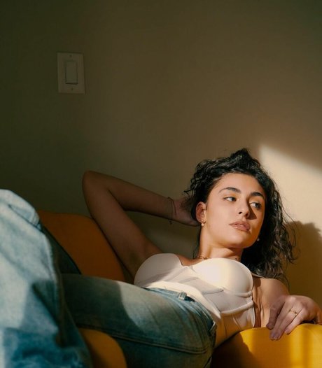 Yasmeen Fletcher erotic pornstar archive