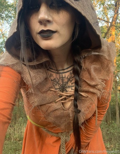freyjaluv1 star top pics
