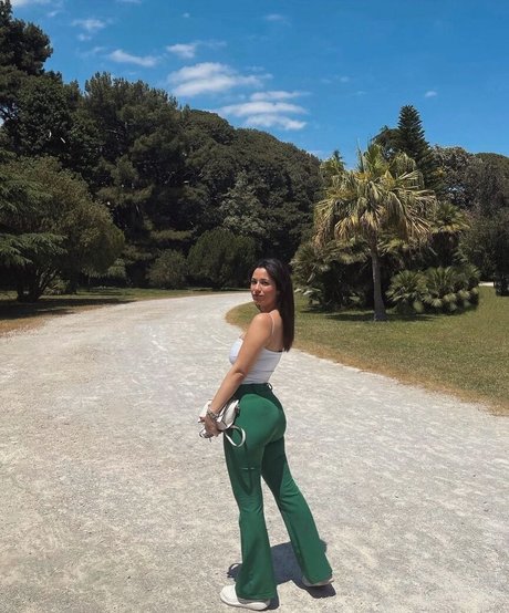 Paola Arena star hot image