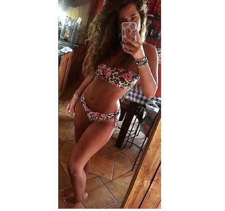 Paola Arena beautiful model archive