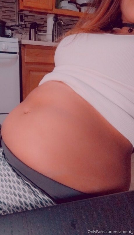 ellaeating naked pornstar pics