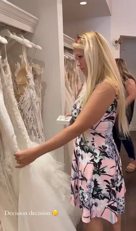 Nicolle A sexy star photos