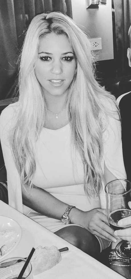 Nicolle A model best pic