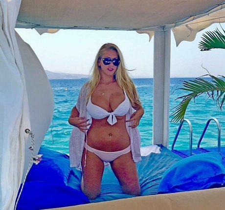 Nicolle A model exclusive pic