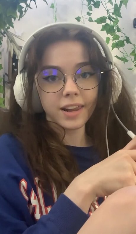 Rosiemx x star porn image